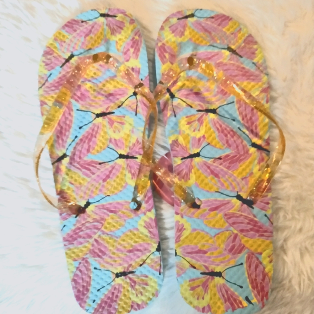 5 for $10 🥳 Butterfly summer flip flops sandals